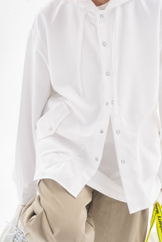 Hunter Hiker With Hooded Shirt In White