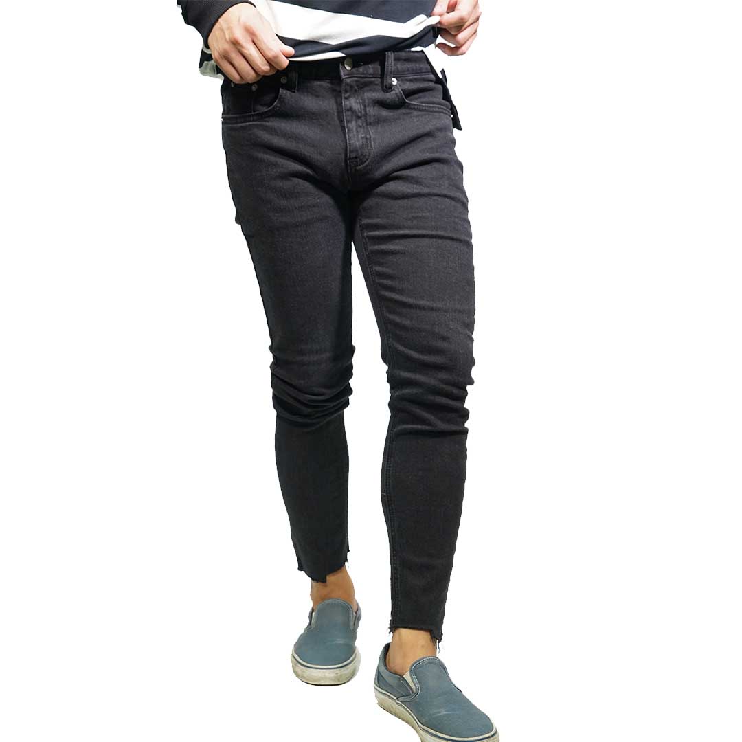 Skinny Jeans In Washed Black