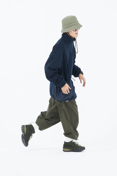 Half-Open Collar Fleece Panel Sweater