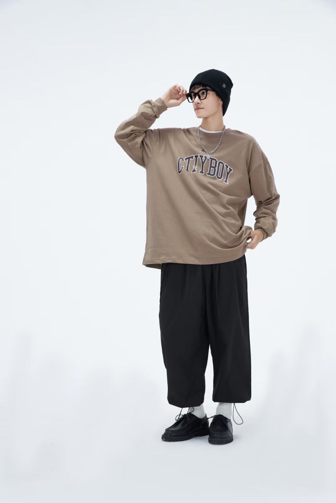 卡其色 City Boy 印花長袖 T 卹