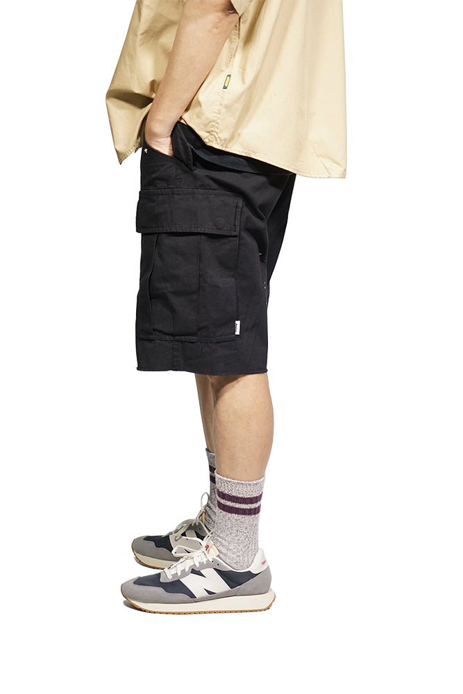 Inked Cargo Shorts In Black