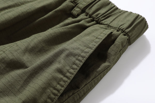 Contrast Cargo Pants In Army Green