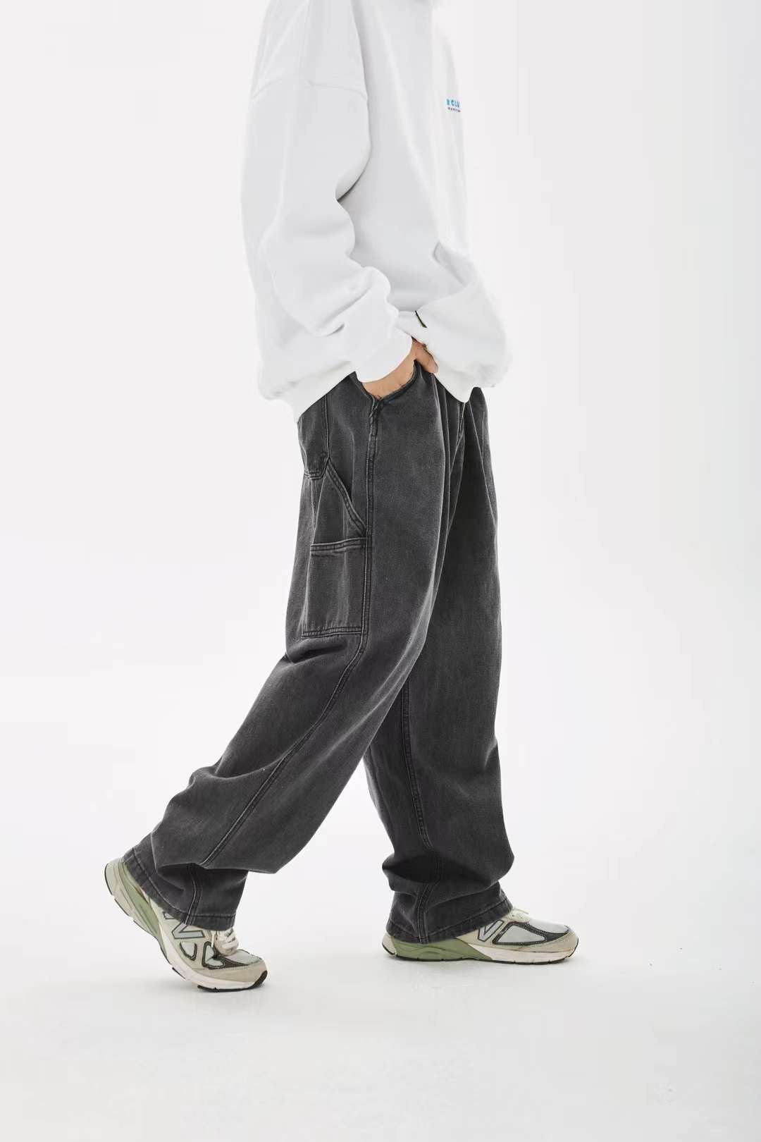 Unisex Balloon Jeans In Black
